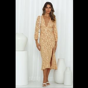 Brand New, Woven Jacquard Midi!